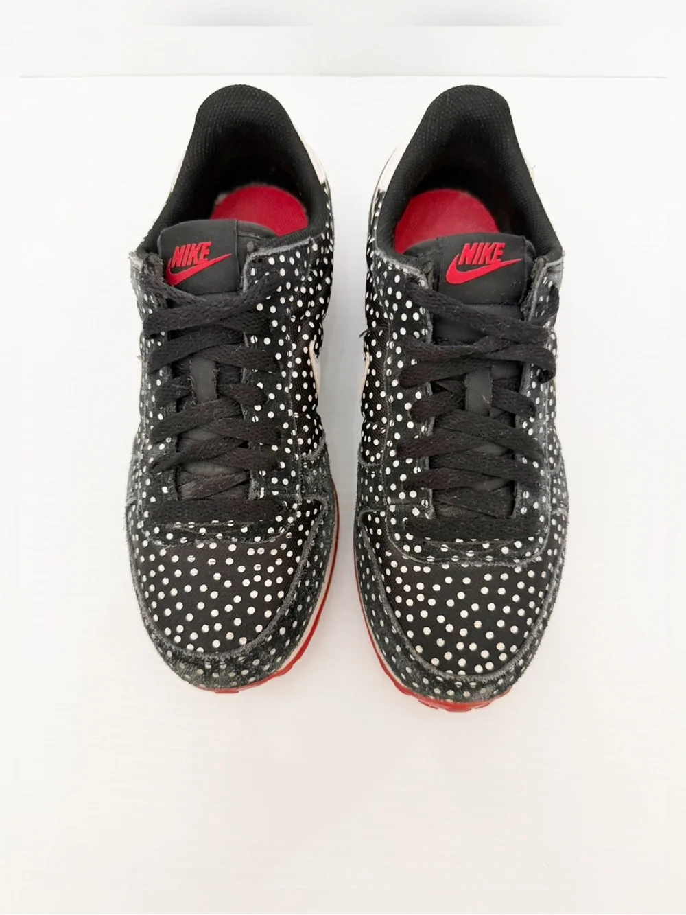 Nike Genicco Women's Black Polka Dot Sneakers with White Swoosh  - 7.5